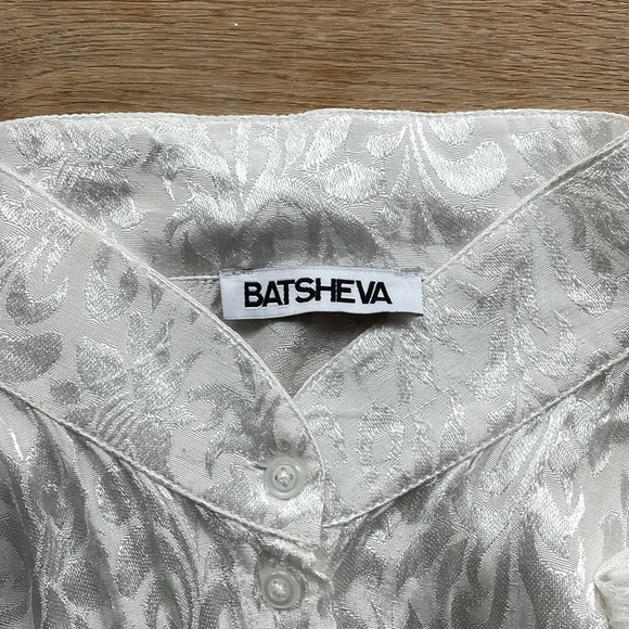 Batsheva Grace Blouse in White Jacquard Size
12 - Picture 5 of 6